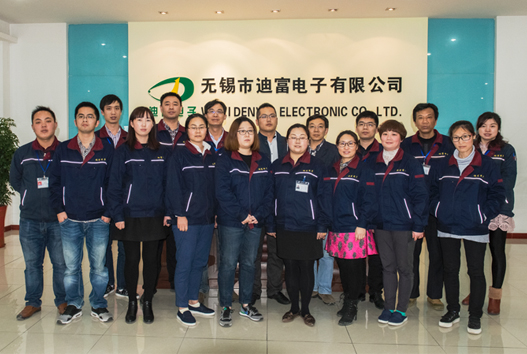 迪富電子團隊合影